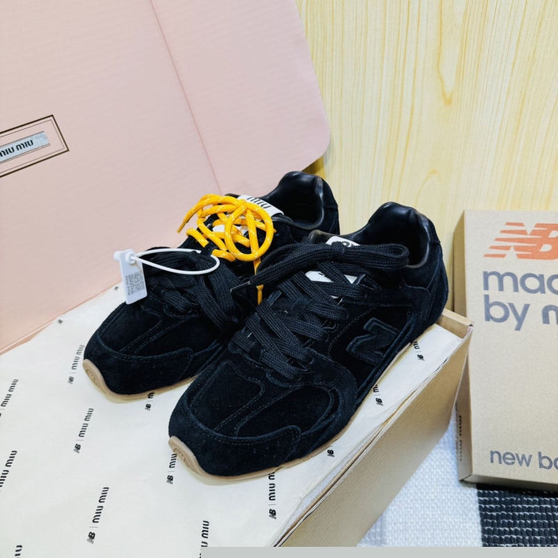 Miu Miu Casual Shoes